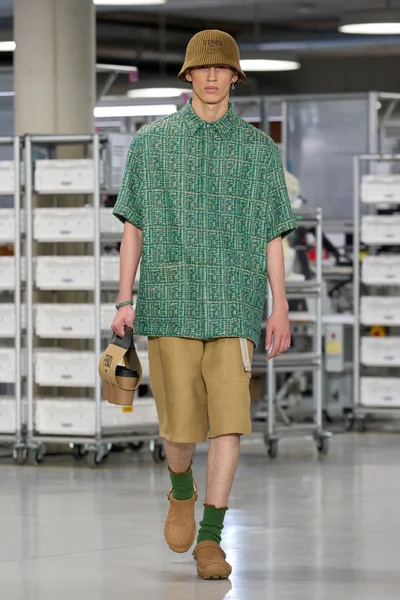 Look 9
